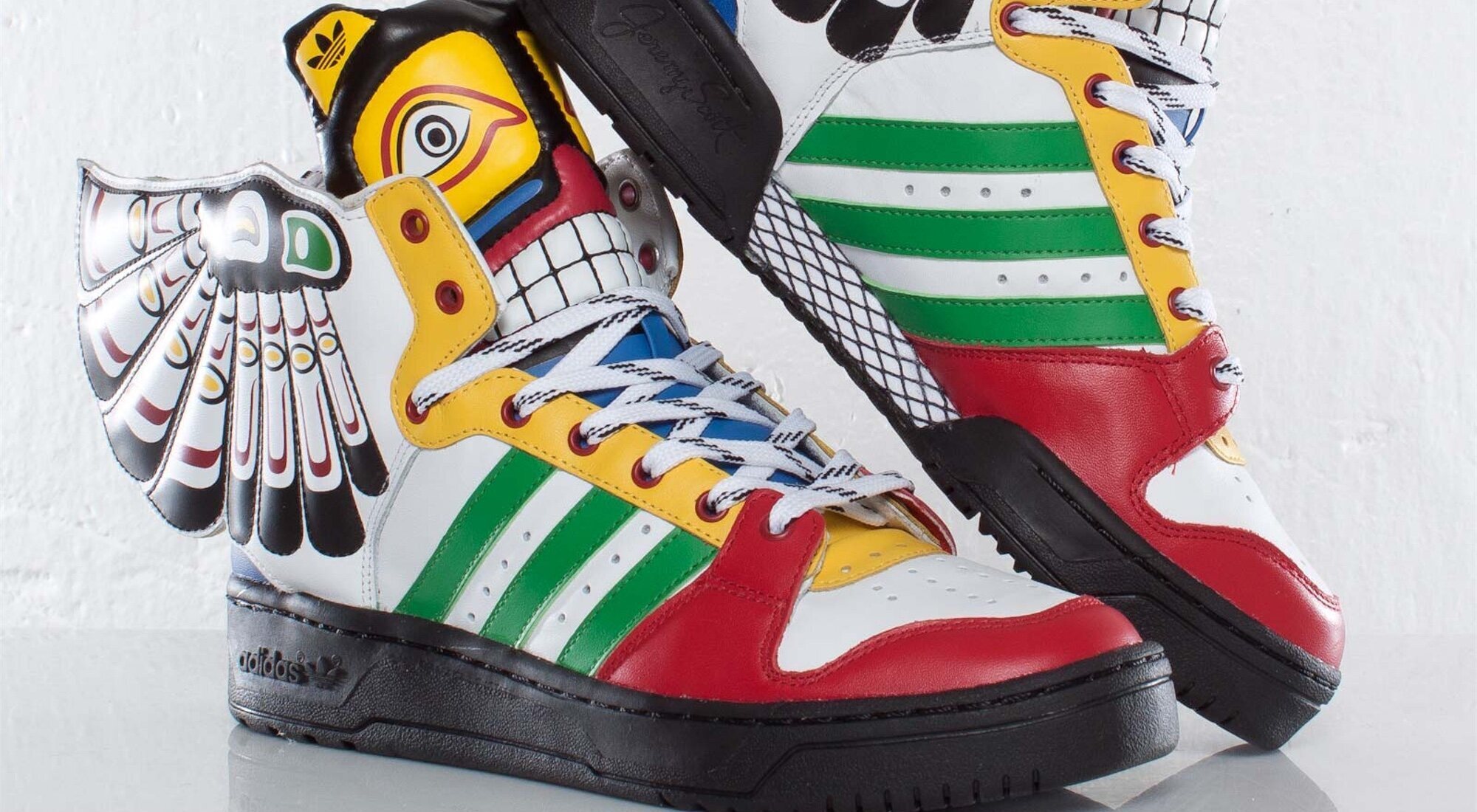 Náutico tonto resbalón adidas x Jeremy Scott: las 10 sneakers más icónicas de la colaboración -  MENzig