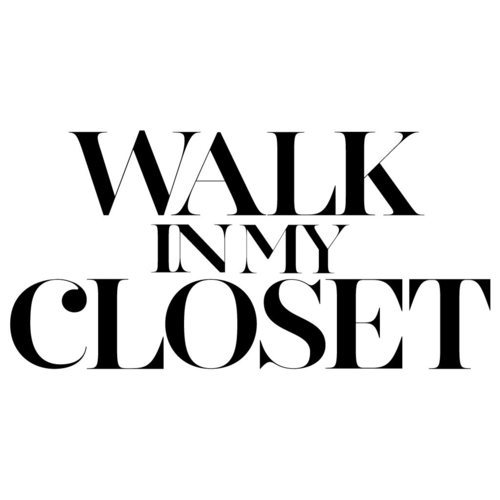 Logo de Walk In My Closet, nuestro (otro) estilista personal.