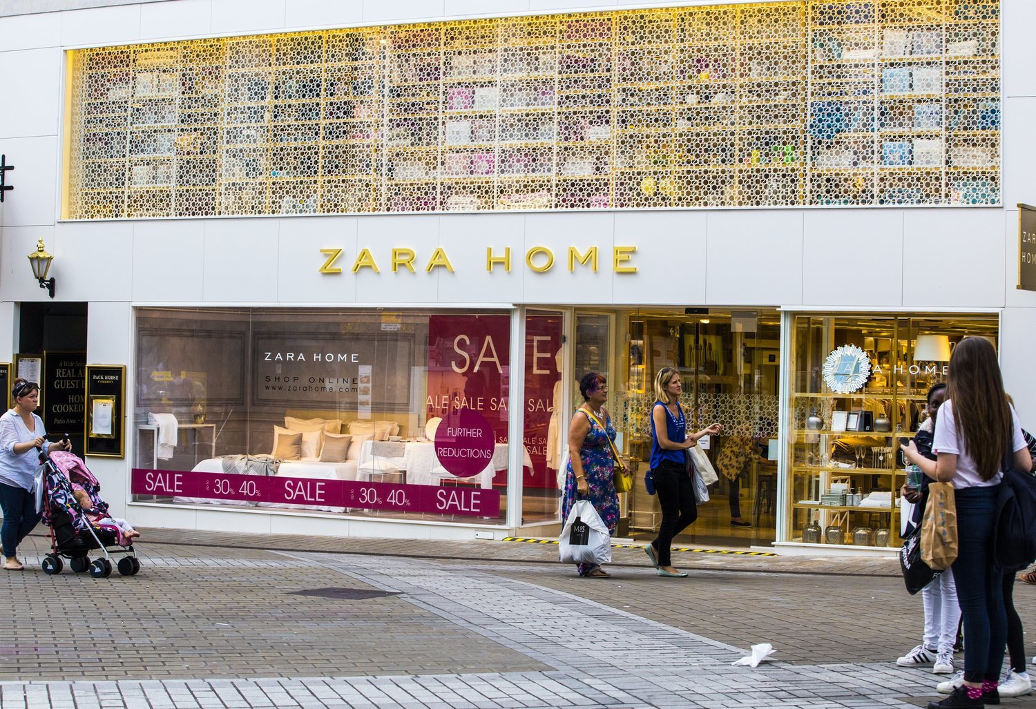 'For And From', El Outlet De Inditex: Todo Lo Que Necesitas Saber - MENzig